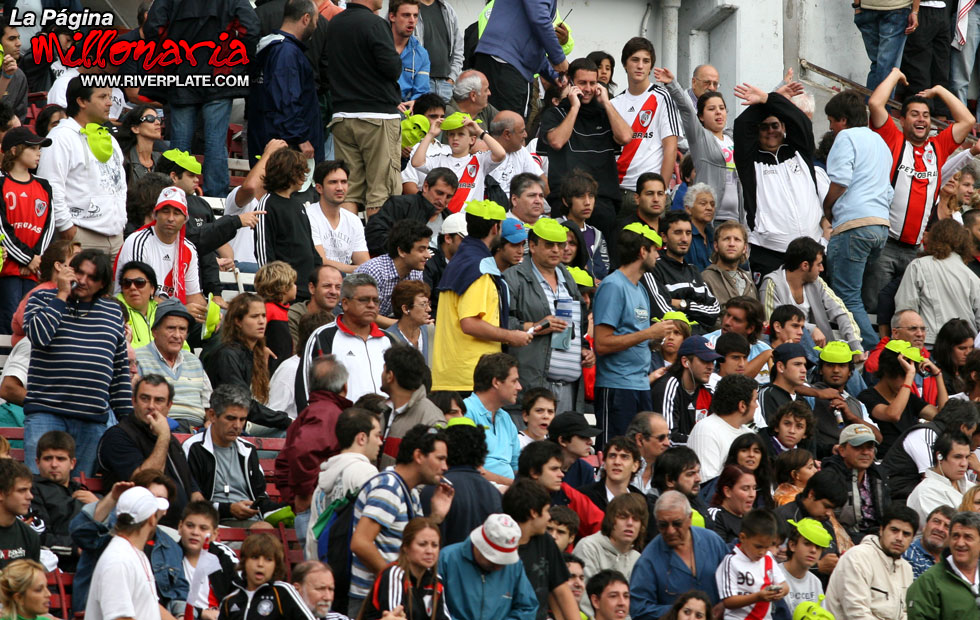 River Plate vs Banfield (CL 2009) 22